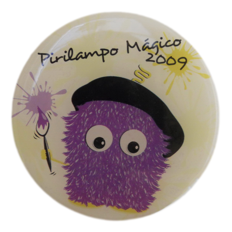 Fotografia do Pin da Campanha Pirilampo Mágico  do ano 2009